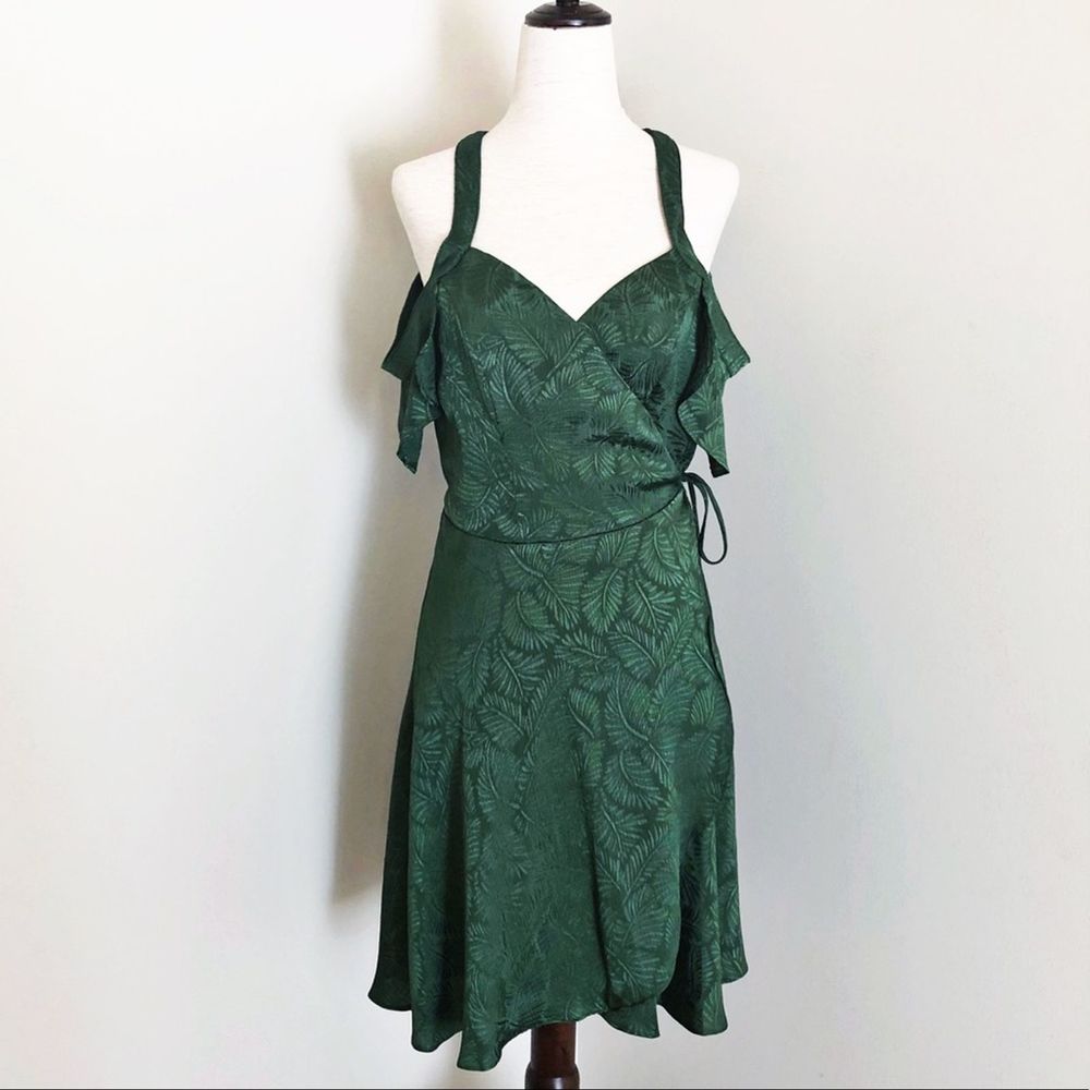 City Studio cold shoulder wrap dress green M NEW